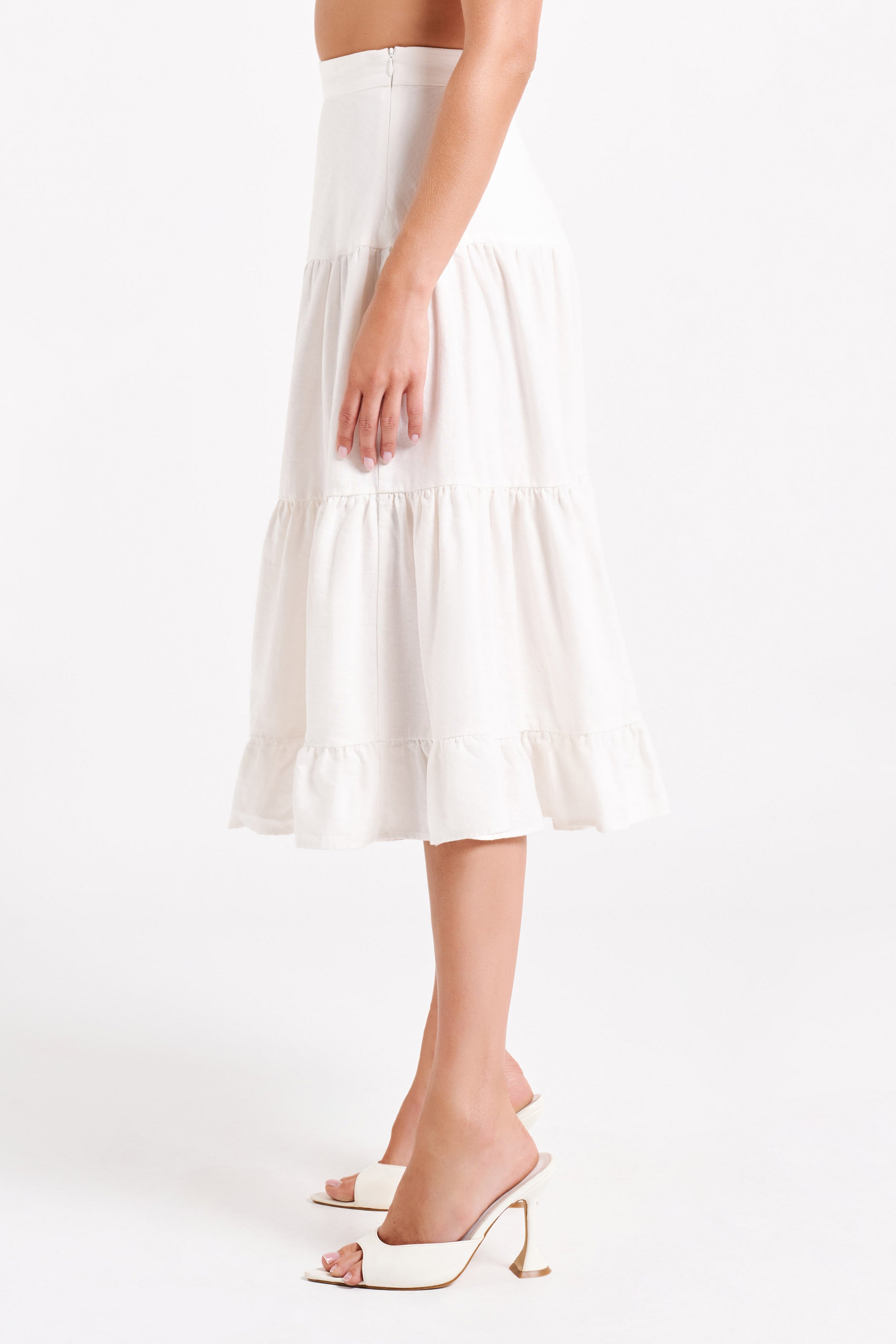 Hilaria Tiered Linen Midi Skirt - White