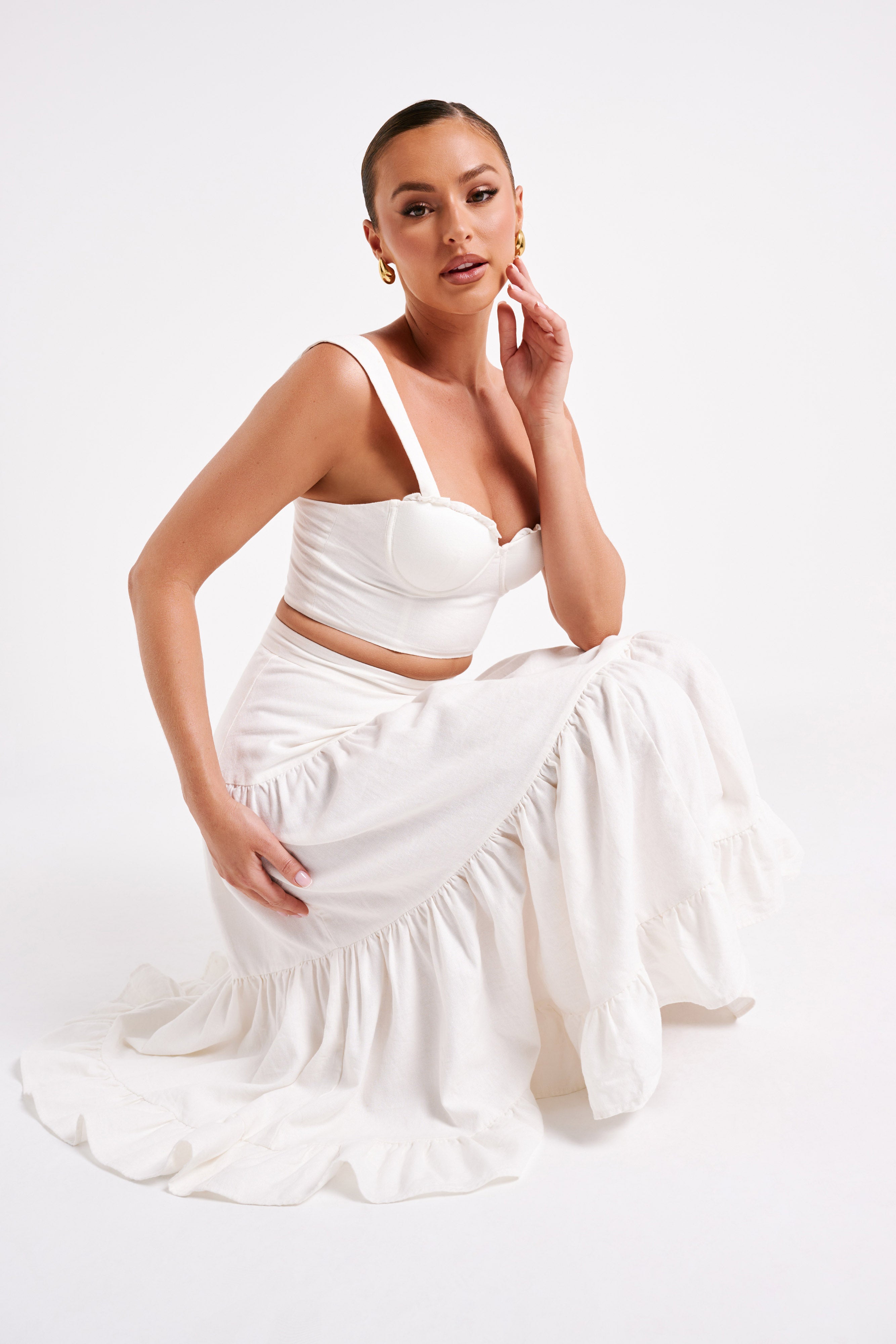 Hilaria Tiered Linen Midi Skirt - White